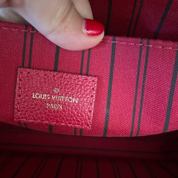 LOUIS VUITTON Metis Pochette Empreinte Leather Crossbody Bag Red - Picture 10 of 15